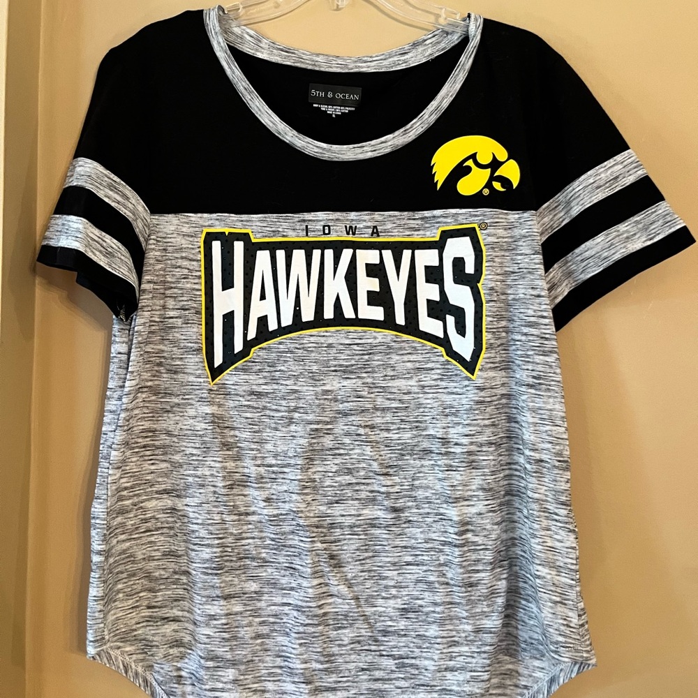Iowa Hawkeyes tee